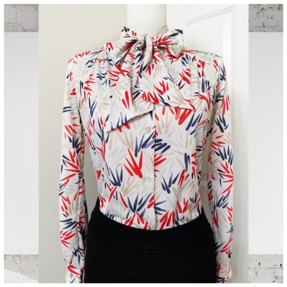 Vintage Tops - VINTAGE 70'S secretary blouse with pussybow